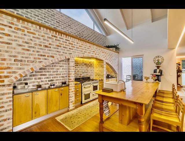 3 BEDROOM HOUSE FOR SALE IN GROTTO BAY